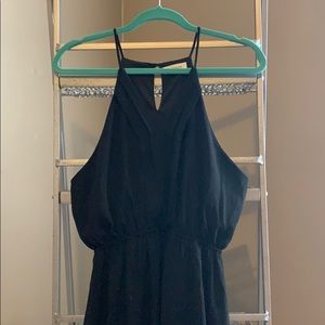 Like new! Cute black dress!